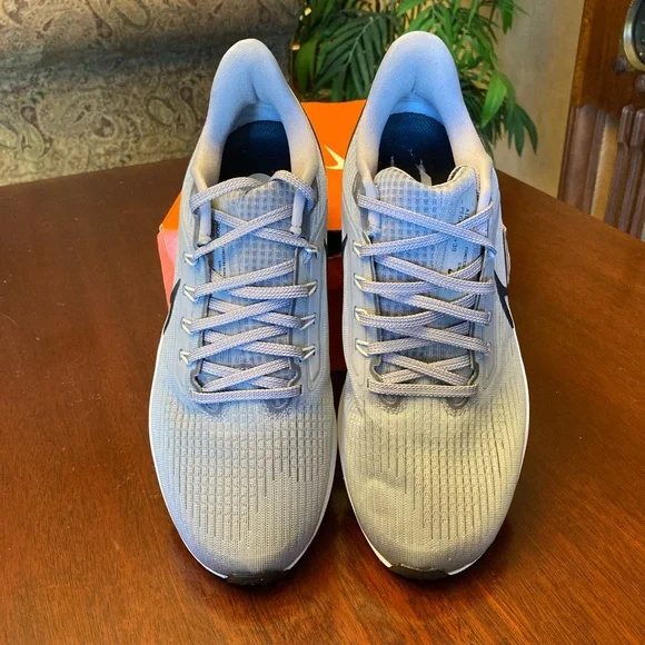 Men’s Nike Zoom Pegasus 39 on the particles grey size 9 New in Box Men main image 3